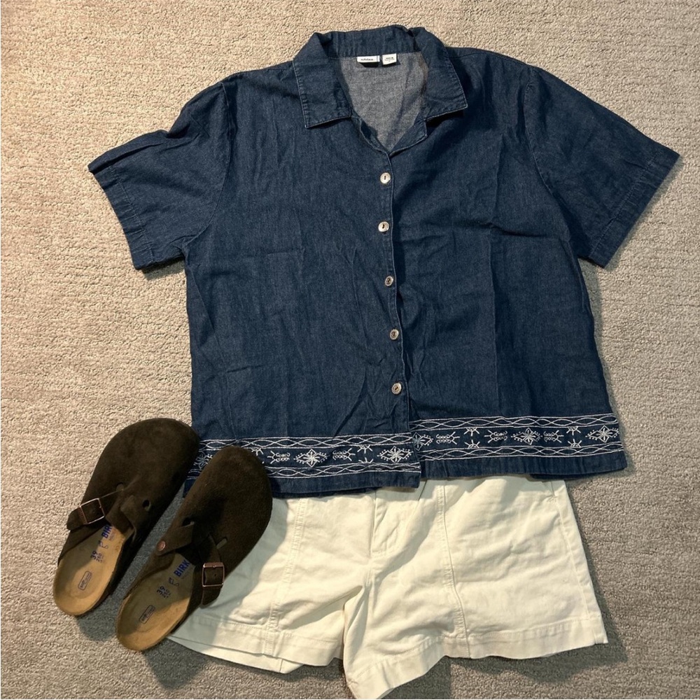 Coastal Vintage Navy Linen Button-Up Top